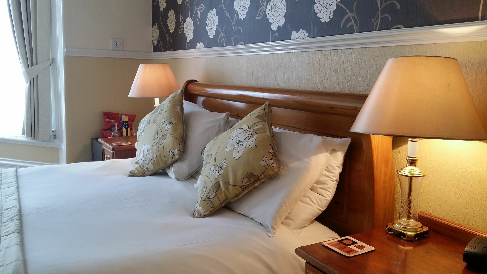 The Earlsdale Bed And Breakfast Ilfracombe Bagian luar foto